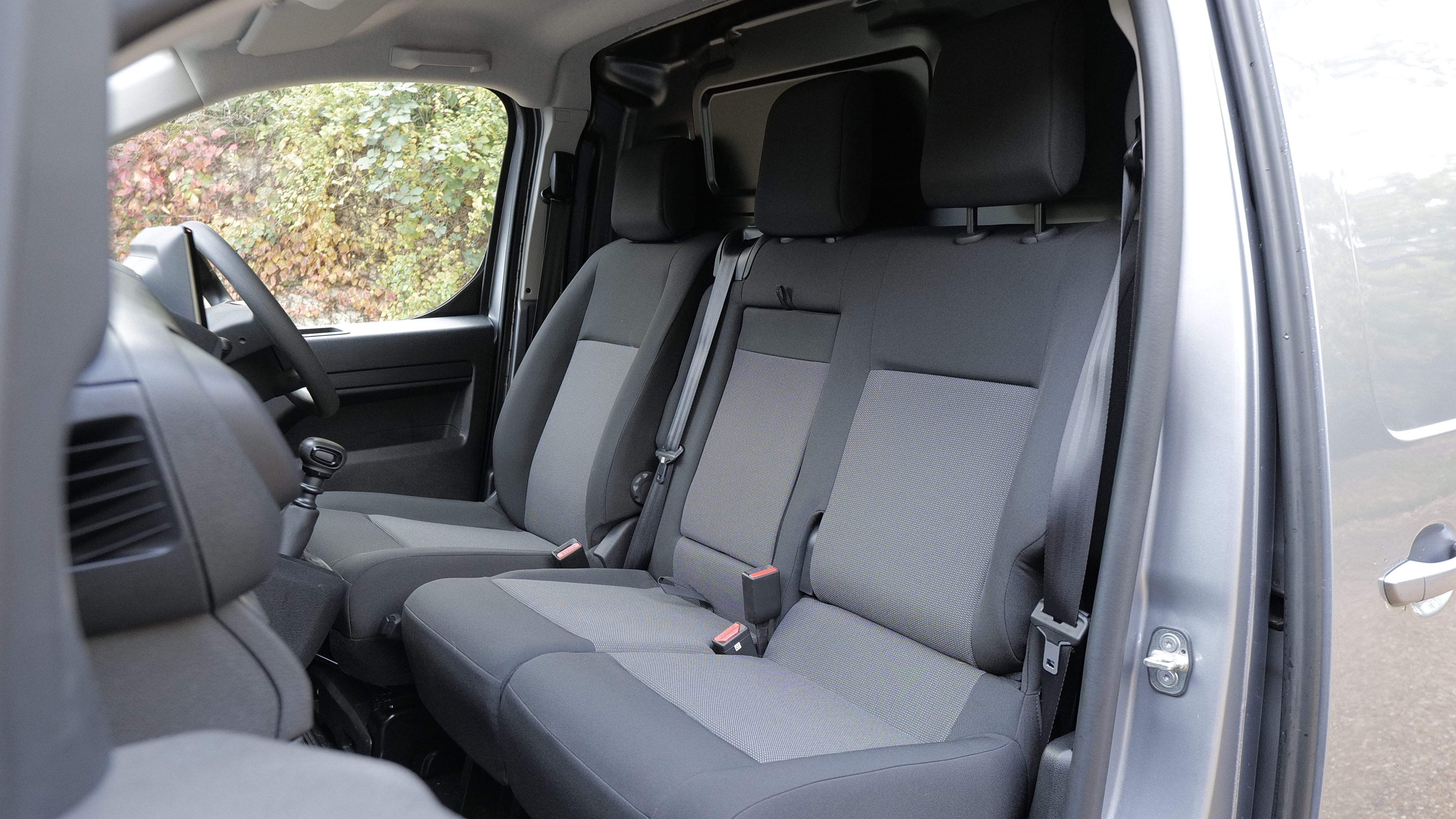 PEUGEOT EXPERT M DIESEL 1.5 BlueHDi 120 Asphalt Van